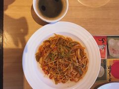 -必胜客(WOW黄骅华贸店)