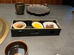 -铭牛烧肉·和牛海鲜自助(高新月牙湖店)