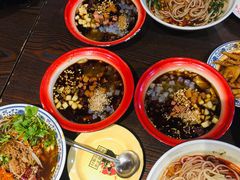 冰粉-爆炸头阿姨小四川正宗川味小吃(无任何分店)