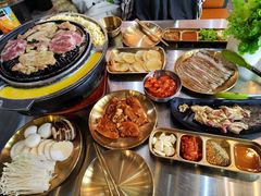 -胡悦里韩式烤肉(芝罘万达广场店)