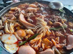 部队锅-MI WU FACTORY米屋美食工厂餐厅(绿地店)