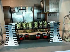 -亚洲国际大酒店·云顶阁旋转自助餐厅
