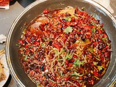 -金鱼盆32年水煮鱼·18秒辣椒炒肉(京西大悦城店)