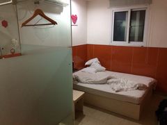 99旅馆连锁(川北公路店)-99旅馆连锁(广兰路地铁站店)