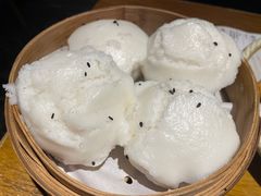 儿时的双味发糕-吃饭皇帝大土家民族菜(正大广场店)