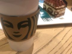 -星巴克(广州南站A18检票口楼上)