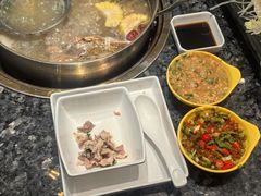 -一席地·本地鸡窝·杭帮鸡火锅(萧山银隆百货店)