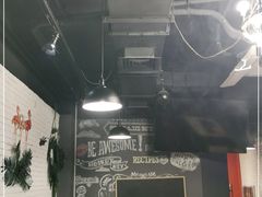 大堂-長壹旋转烤吧 农家鸡火锅