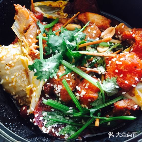红伟忆佳麻辣香锅(万达广场廊坊店)