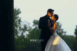 点击看大图 -至臻微拉婚纱摄影