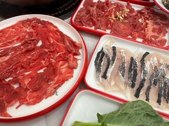 -毛辣果·贵州红酸汤牛肉火锅(西单店)