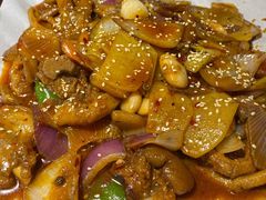 炭火糯香掌拼猪蹄-一把骨(盐市口店)
