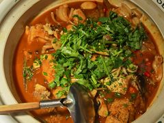 -魏铭鱼头捞饭(晋阳路店)