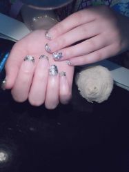 -EMILY艾枚莉美甲美睫·美颜·现磨咖啡