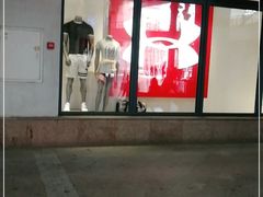 -UNDER ARMOUR(新燕莎奥莱店)