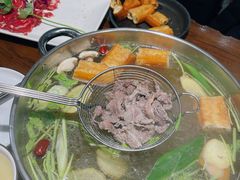 -乡土黄·鲜牛肉火锅·小龙虾(兴业街店)