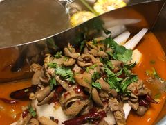 -左庭右院鲜牛肉火锅(金山万达店)