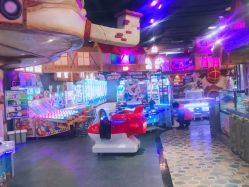 -卡通尼乐园(重庆南坪协信星光店)