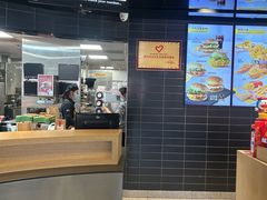 -麦当劳(国际社区店)