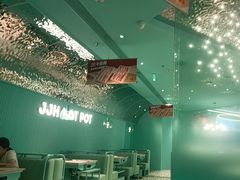 -季季红火锅(柳州城中万达二店)