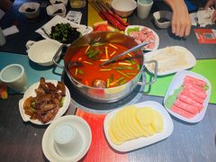 -四季喧黔味豆米火锅(万达广场店)