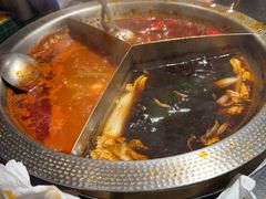 -廖掌柜·重庆鲜货火锅(上海首店)