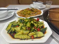 -鲁员外地锅鸡地锅鱼(古墩路店)