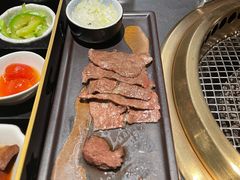 -铭牛烧肉·和牛海鲜自助(高新月牙湖店)