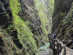-龙水峡地缝景区