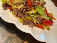泡椒牛肉-炊烟餐厅