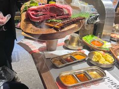 -草家酱蟹炭火烤肉店(珲春南路一店)