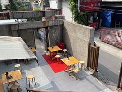 门面-沪西老弄堂面馆(定西路店)