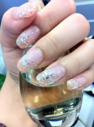 这次新做的渐变光疗甲 ^_^-浪漫美甲美睫