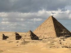 -吉萨金字塔群