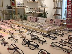 -肆兮眼镜·蔡司·徕卡战略合作店(大坪店)