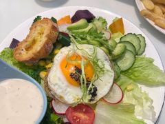 -丽莎沙拉轻食餐厅(国贸店)