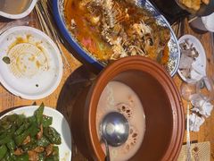 -老街烧烤大排档·地道湖北菜·龙虾馆(汉口火车站店)