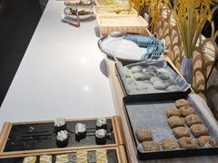 -容城湾烤肉海鲜自助(清远保利广场店)
