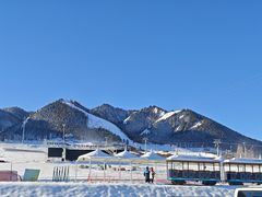 -丝绸之路山地度假区滑雪场