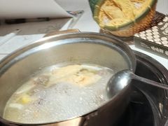-喃喃椰·糟粕醋·椰子鸡火锅(七堡花园店)
