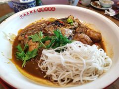 红烧大鱼头-赣湘楼(中骏店)