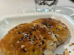 现烤重瓣玫瑰饼-云腾食府·云南菜