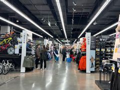 -迪卡侬(越秀公园店)