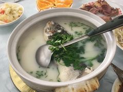 -天乐农家鱼头王(天目湖店)