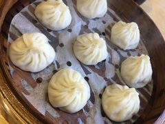 招牌鲜肉小笼汤包-玖鲜小笼(中山广场店)