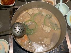 -捞王锅物料理(上海世茂广场店)