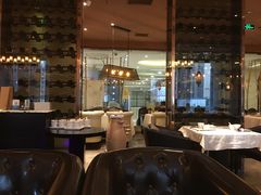 大堂-尘香•传统川菜(创汇首座店)