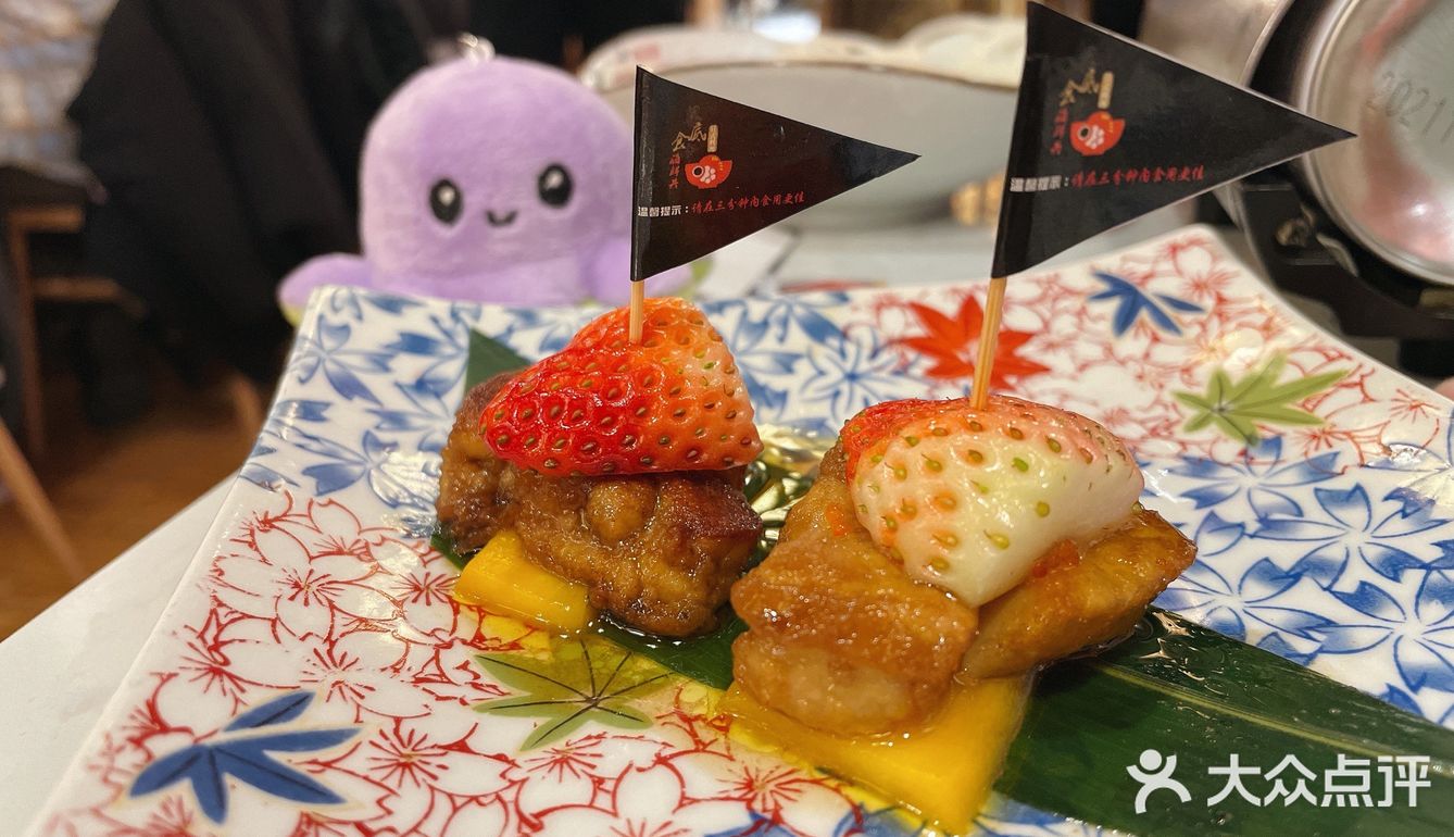 螺蛳粉臭豆腐肥肠锅，臭到没朋友
