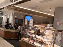 面包甜点陈列柜-山崎面包(静安久光店)