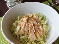 烟薰鸡肉沙拉-香格里拉鱼跃地中海西餐厅·牛排披萨